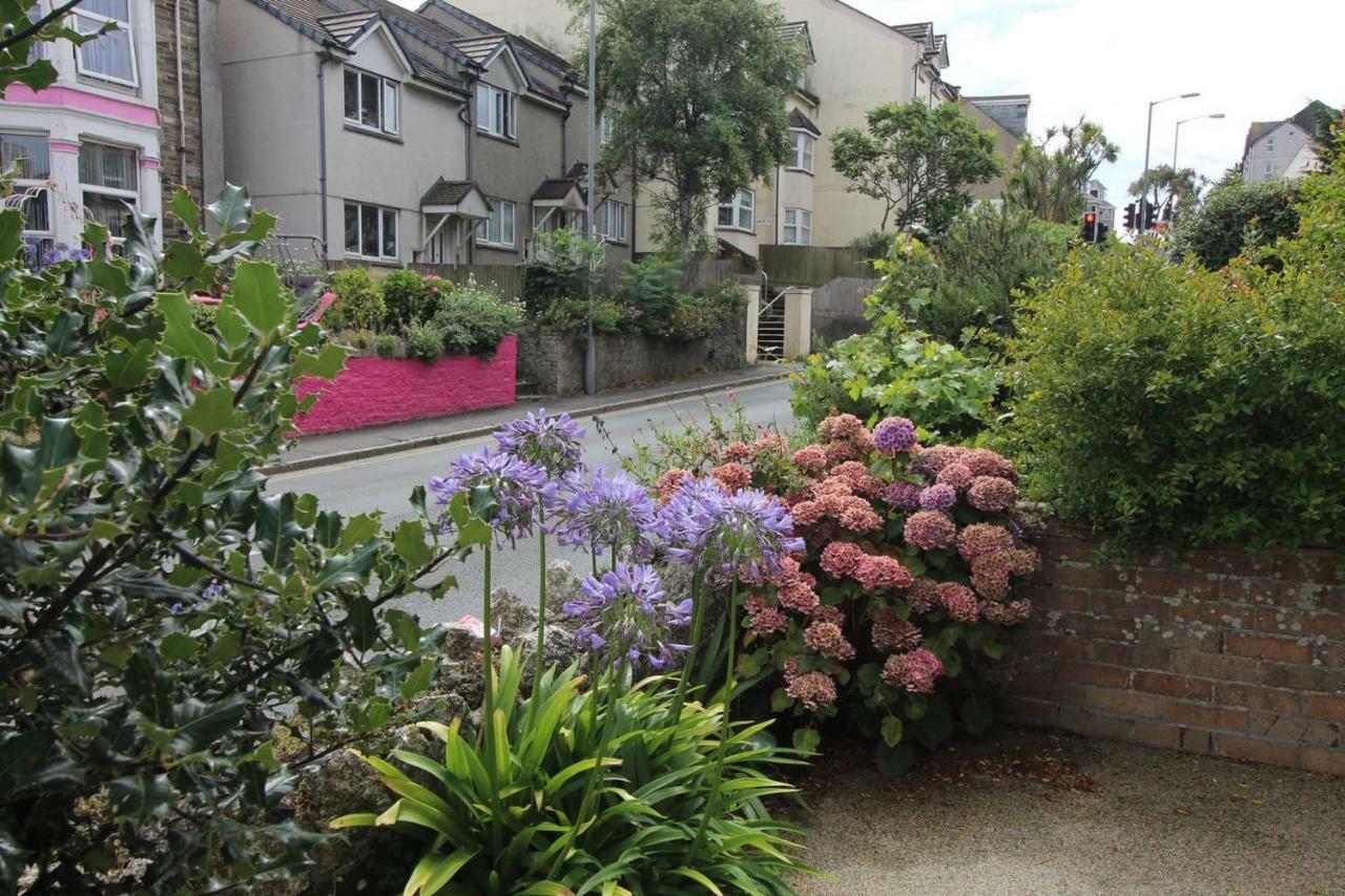 Newquay Escape, 5 Spacious Ensuite Bedrooms & Parking- Simplycheckin Newquay (Cornwall)